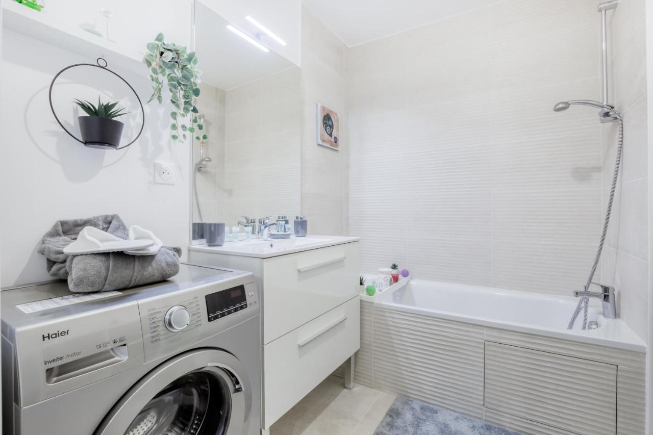 Luxueux Paris - Bagnolet - Les Lilas-Parking Gratuit Buitenkant foto
